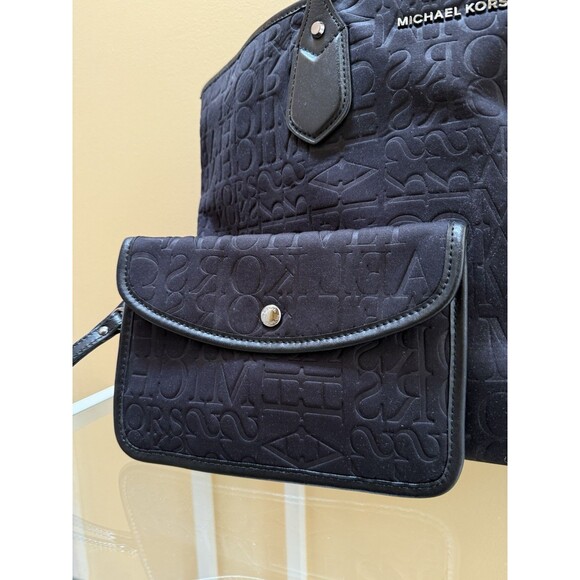 Michael Kors Eva Neoprene Large Tote Double Handle Travel Bag + Wallet Pouch - Picture 4 of 12